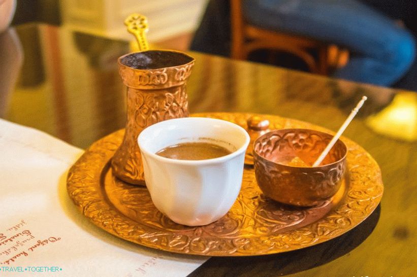 Cafe Louvre - a place for a cultural breakfast in Prague