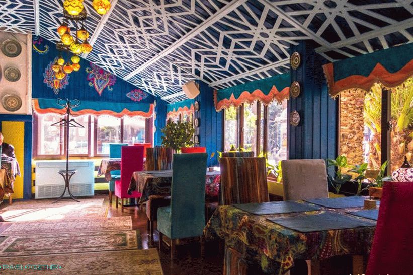 Cafe Tubeteyka in Sochi, left wing