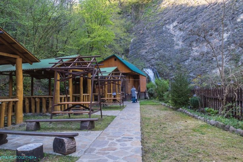 Snake Cafe - the only institution at Zmeikovskie waterfalls