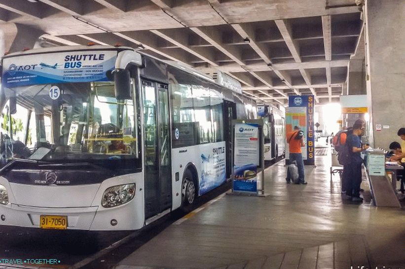 Free bus from Suvarnabhumi to Don Muang