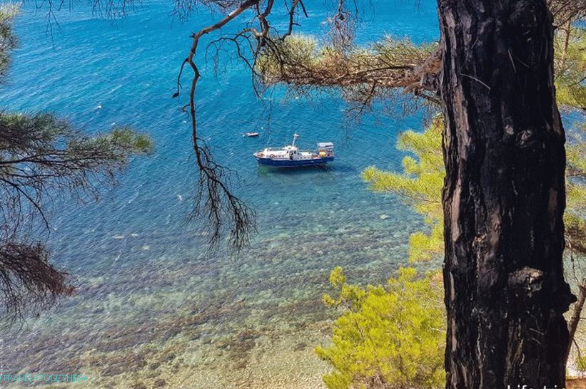 Sometimes it is very beautiful and the sea, as in the Mediterranean