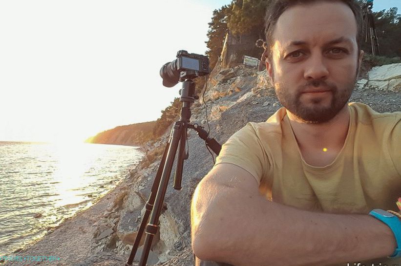 Timelaps sunset takes about two hours
