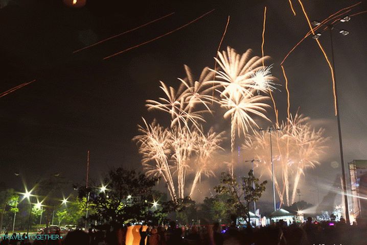 New Year's salute in Thailand