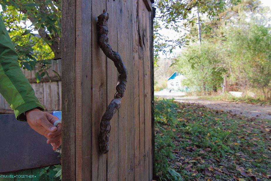 Door handle from a branch