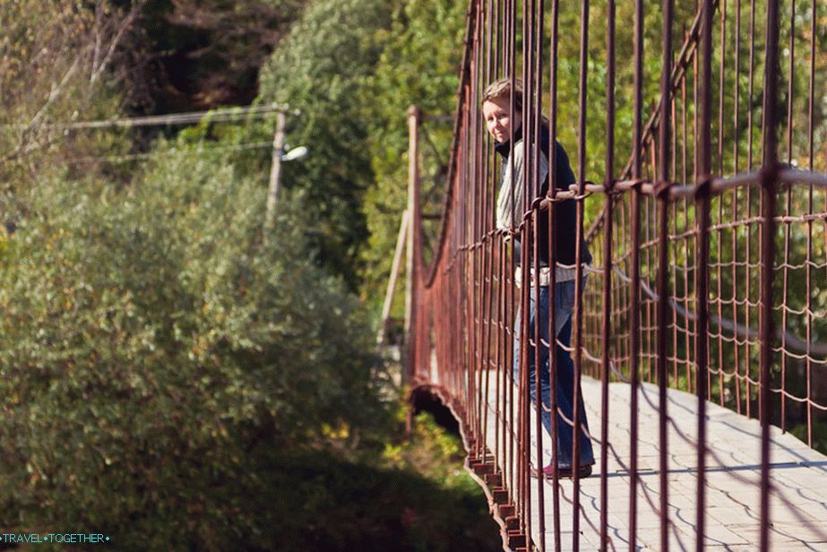 Walking around Khadzhokh