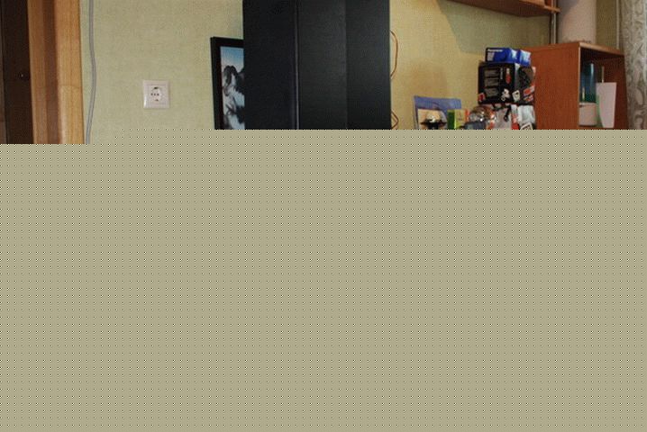 A small sale of things.