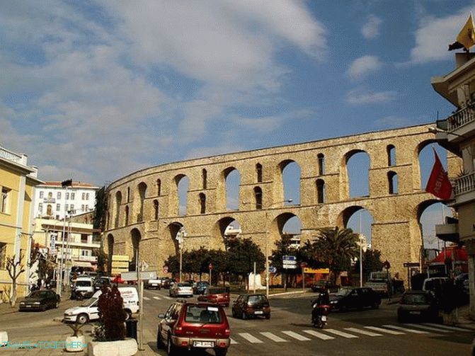 Kamares aqueduct