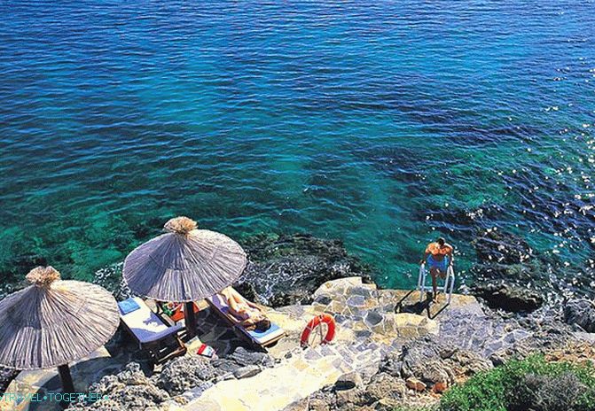 Comfortable holidays in Greece can be economical