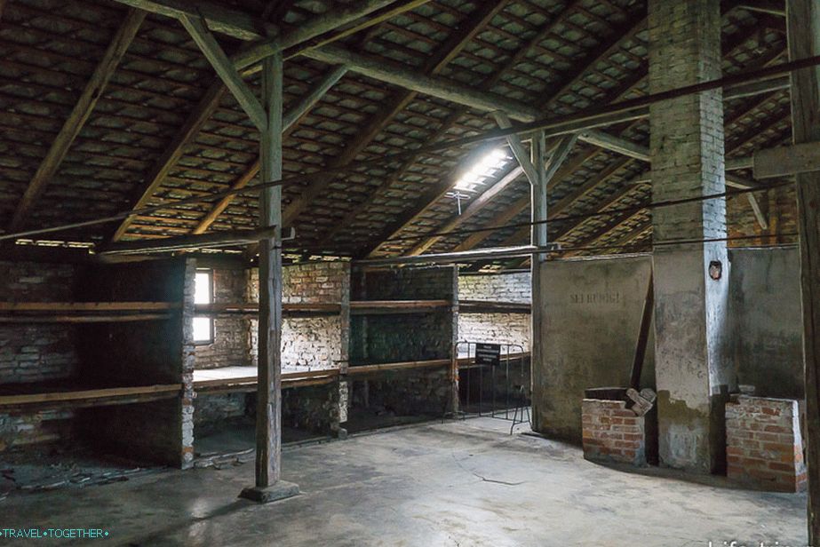 Reconstruction of the hut in Auschwitz 2