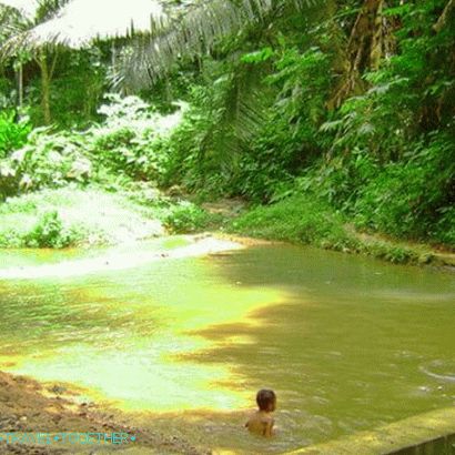 Ton Sai Waterfall in Phuket