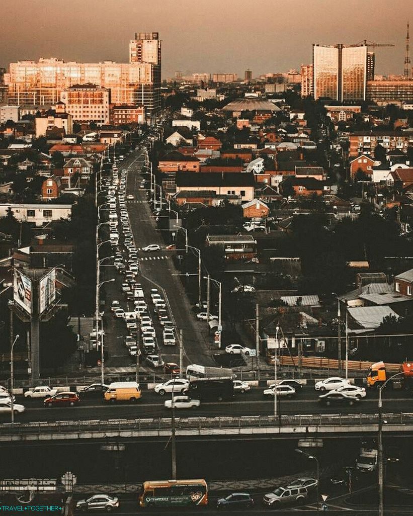 Streets of Krasnodar. Photo - @urbanblacck