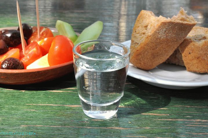 Cretan raki - the nectar of Crete