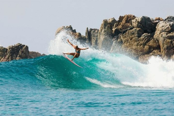 Australia, surf, here are some of the biggest waves in the world