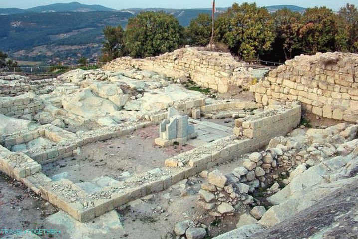 Bulgaria, Ruins of the ancient city of Perperikon