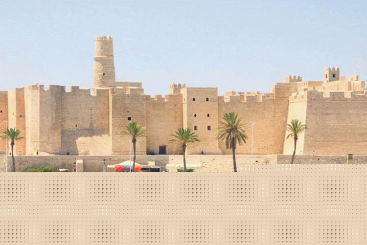 Tunis, Monastir