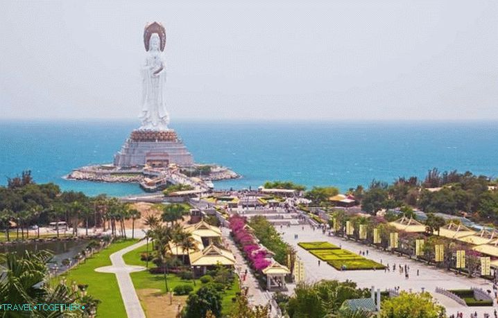 Hainan, the center of Buddhism