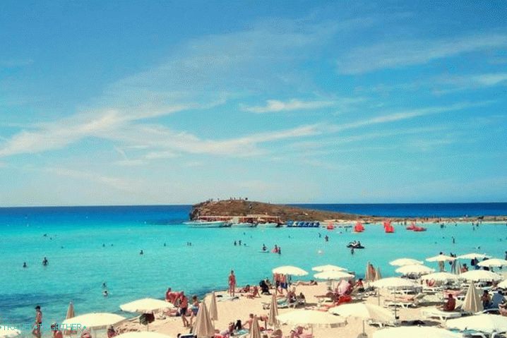 Cyprus, Nissi
