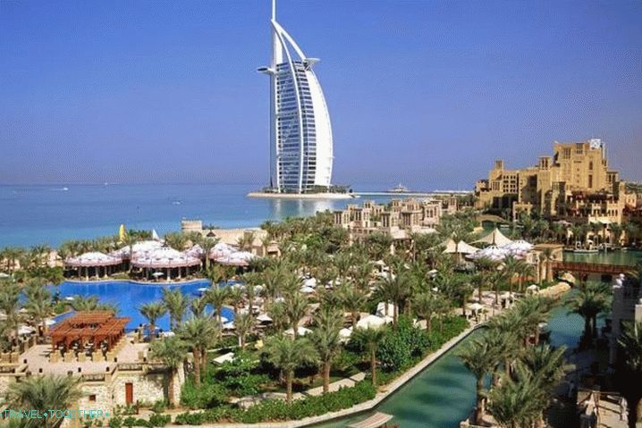 Dubai, Hotel Parus