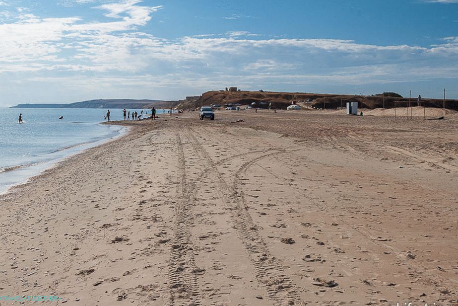 Beach By the Lake in Veselovka