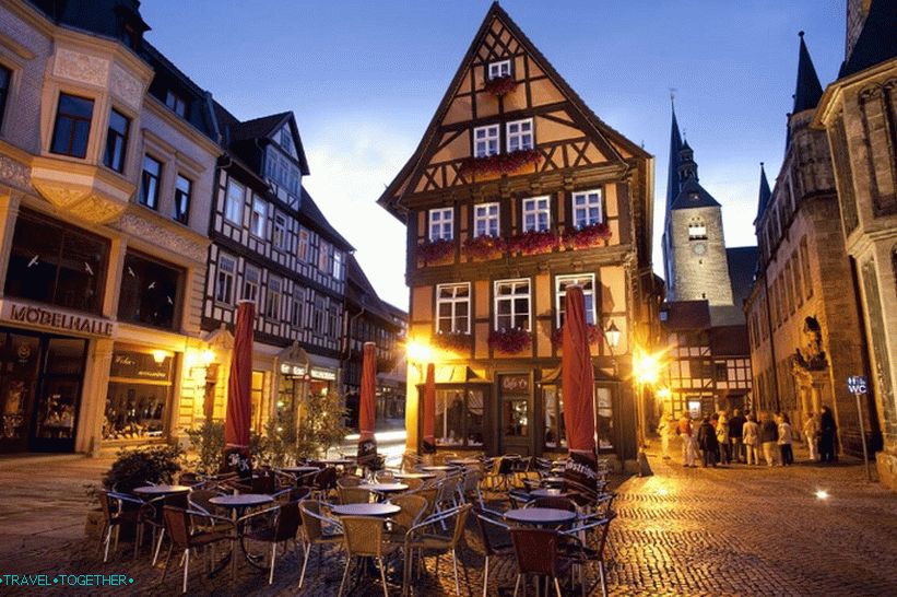 Street restaurant in Quedlinburg