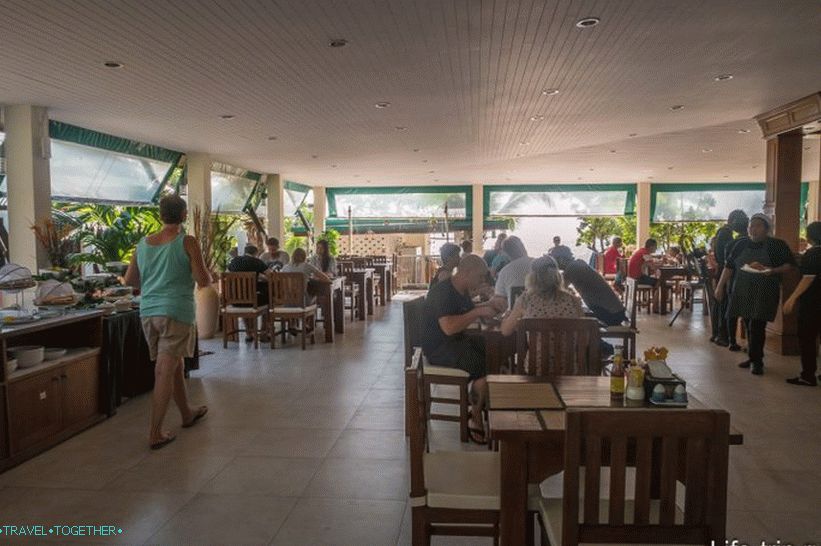 Restaurant almost by the sea