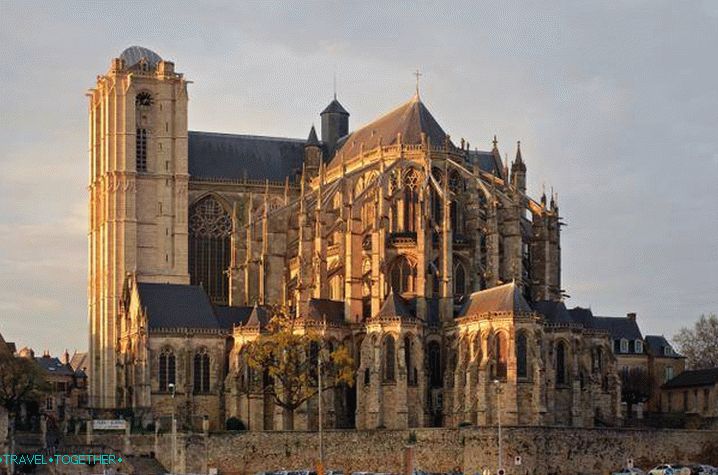 Cathedral of Saint-Julien in Lehman