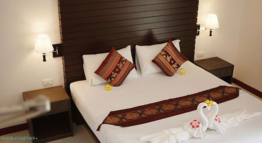 Naithon Beach Mansion