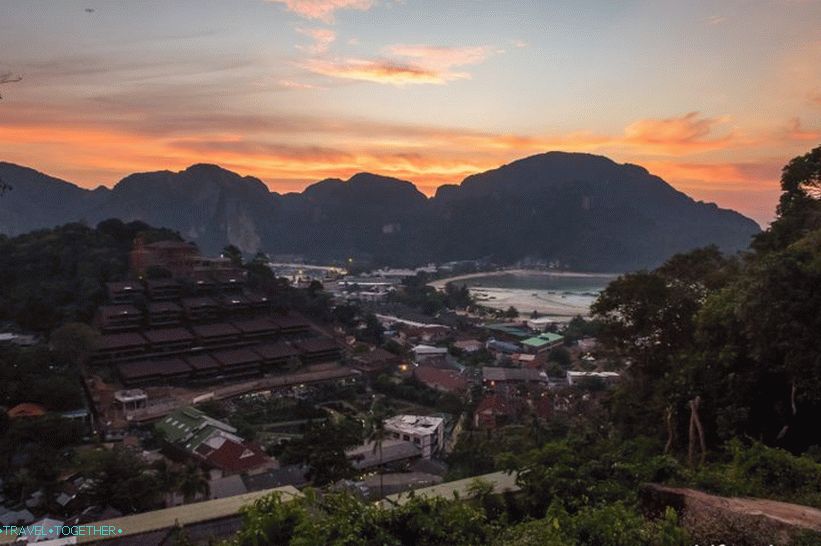 The best viewing platforms on Phi Phi Island - viewpoints 1, 2 and 3