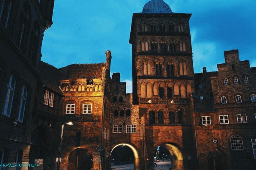Castle Gate and Burgkloster 