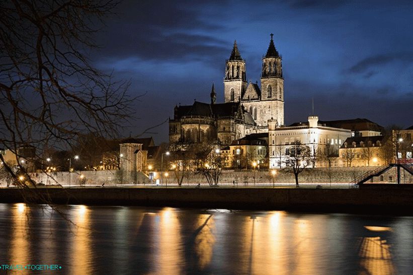 View of the city from the banks of the Elbe