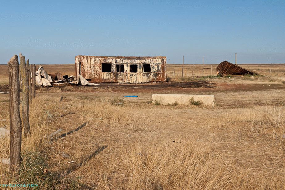 Abandoned burnt trailer
