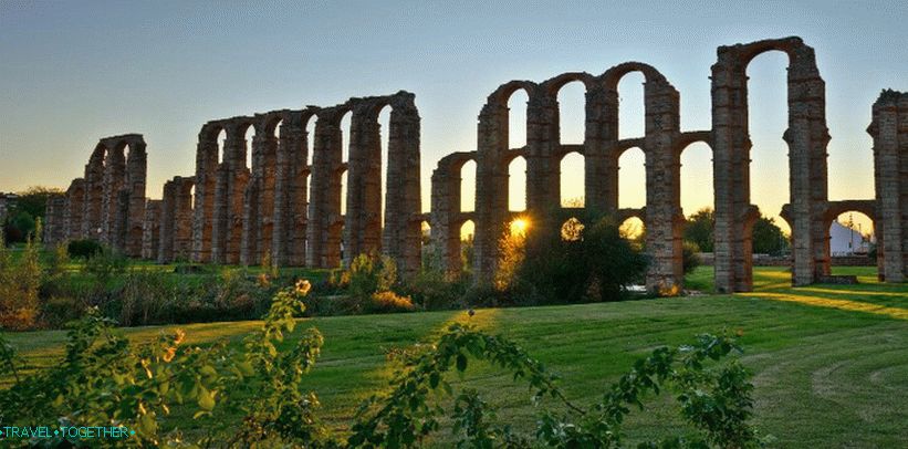 Aqueduct Los Milagros