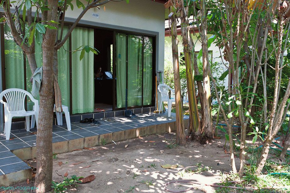 Phuket House - Entrance