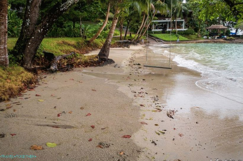 We can say that this hotel in Koh Chang with its own beach