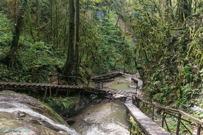 33 waterfalls in Lazarevskoye