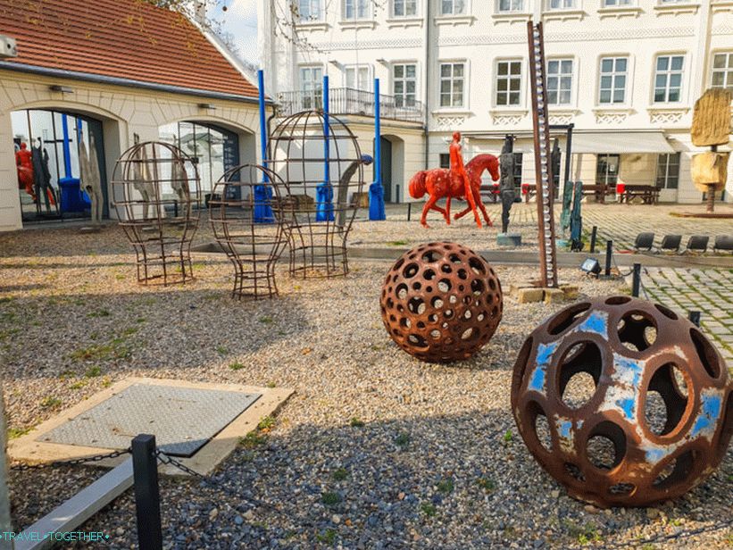 Kampa Museum in Prague - Careful, Contemporary Art
