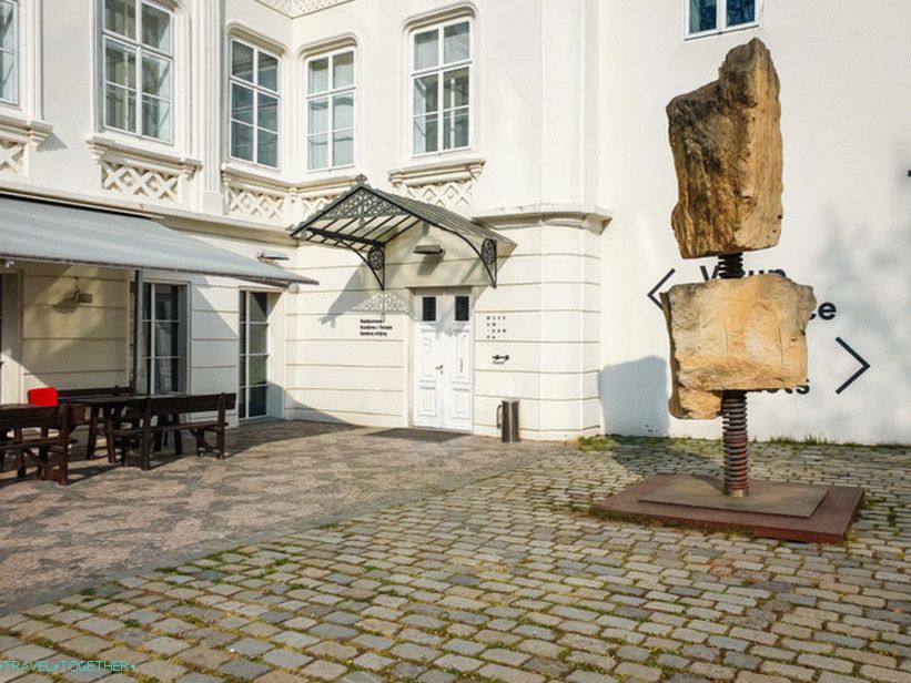 Kampa Museum in Prague - Careful, Contemporary Art