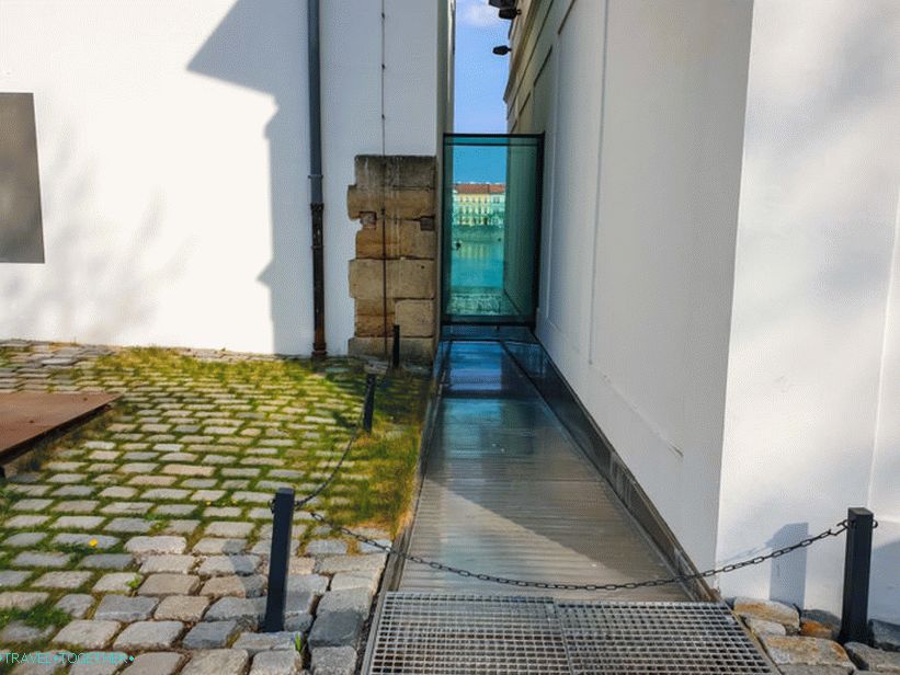 Kampa Museum in Prague - Careful, Contemporary Art