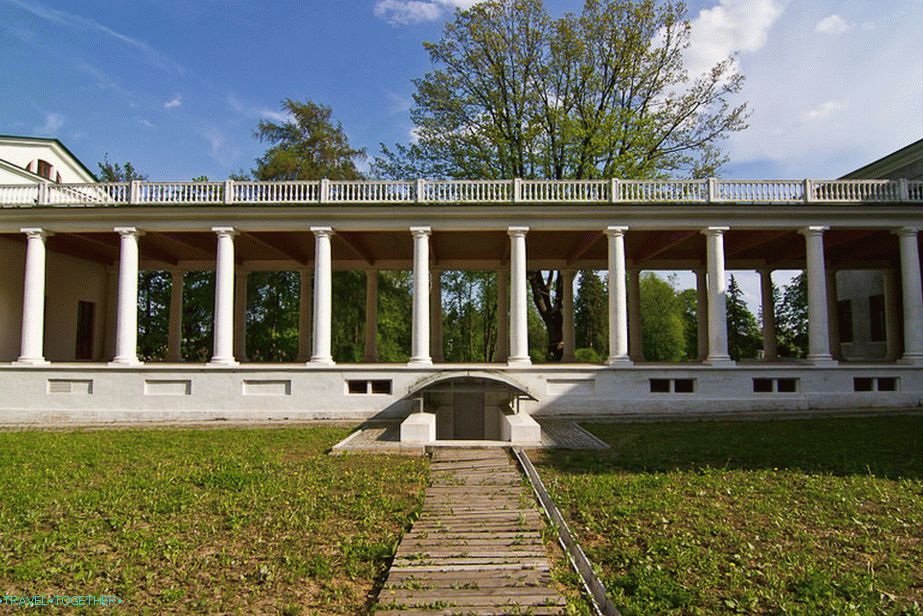 Not rational open galleries on both sides of the house