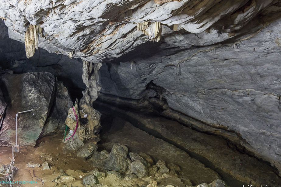 Cave at Wat Bang Pu