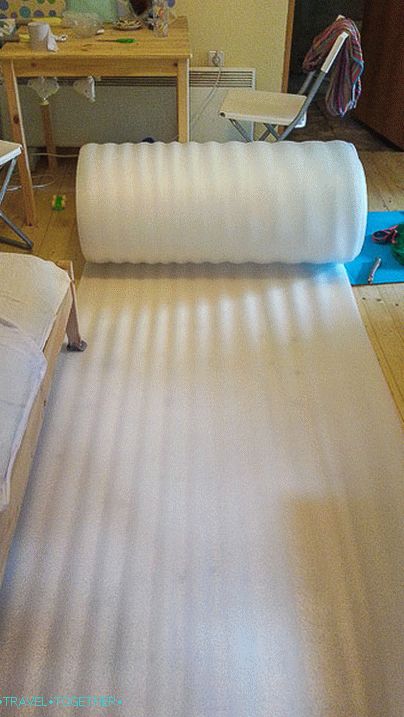 Insulation on the floor in the room