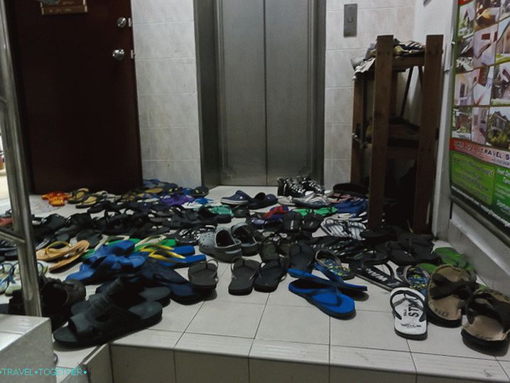 At the entrance to the Oasis Hotel