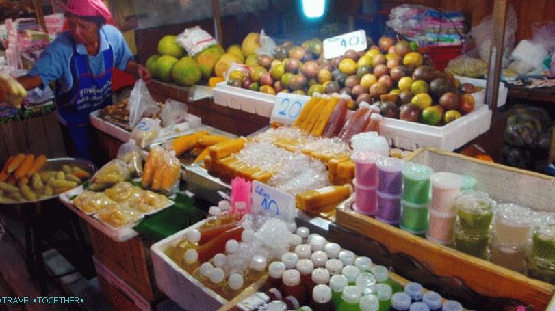Theprasit Market Night Market in Pattaya