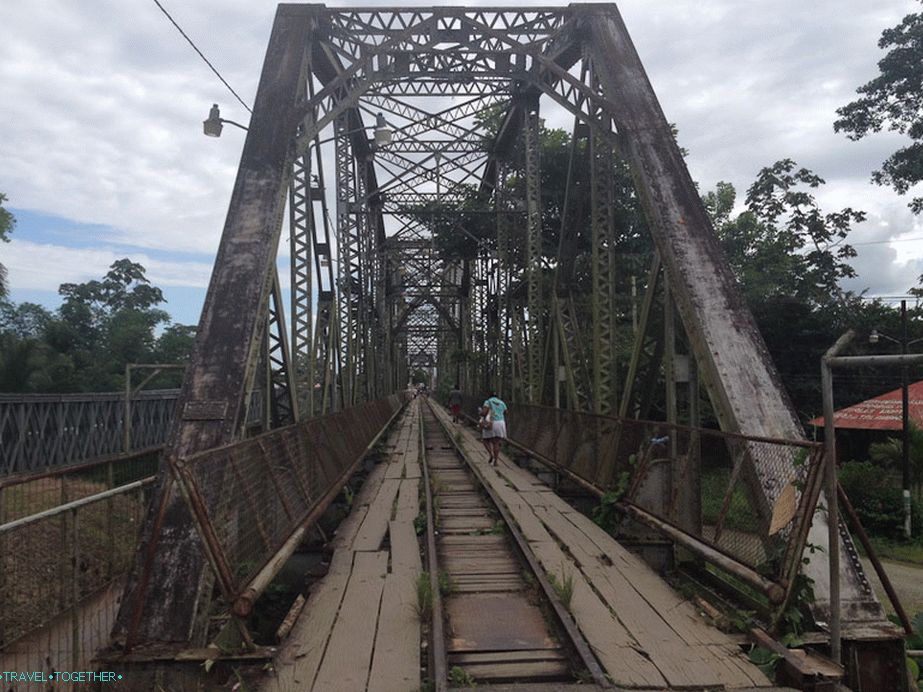 This is the border of Panama and Costa Rica