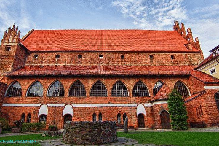 Inner courtyard of the castle