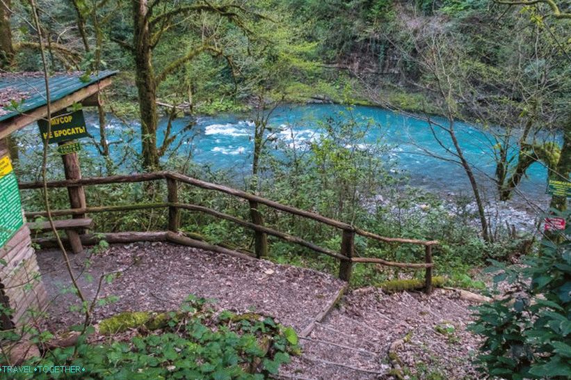 Orekhovsky Waterfall in Sochi - a picnic in nature