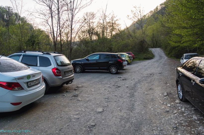 Orekhovsky Waterfall in Sochi - a picnic in nature