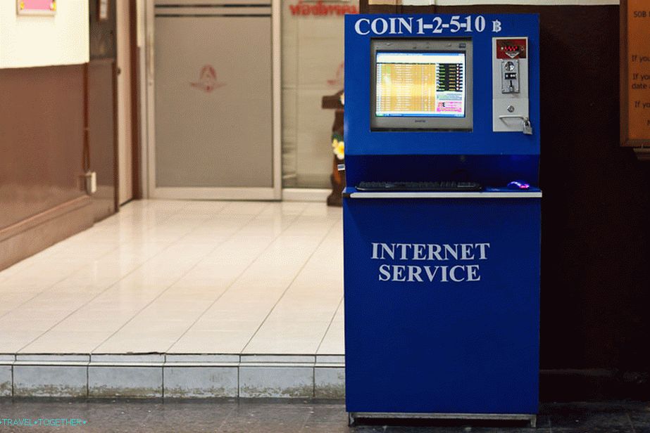 Internet at the railway station - payment by coins