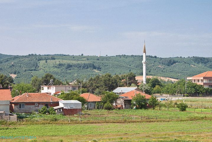 Mosque in the village of Karasu.