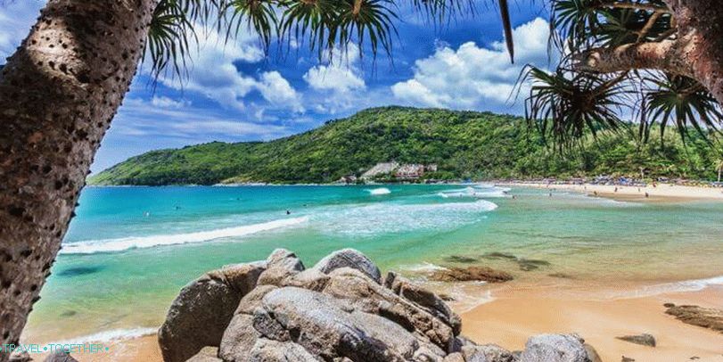The best beaches for families with children in Phuket - Nai Harn